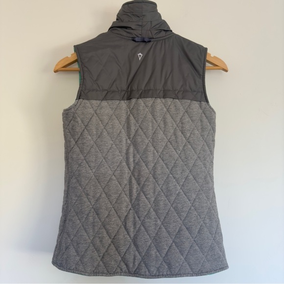 Ivivva Reversable vest in gray and teal girls Size: 12 - Picture 6 of 6